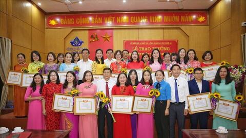 Nghệ An: Khuyến cáo giáo viên chưa tham gia học chứng chỉ chức danh nghề nghiệp